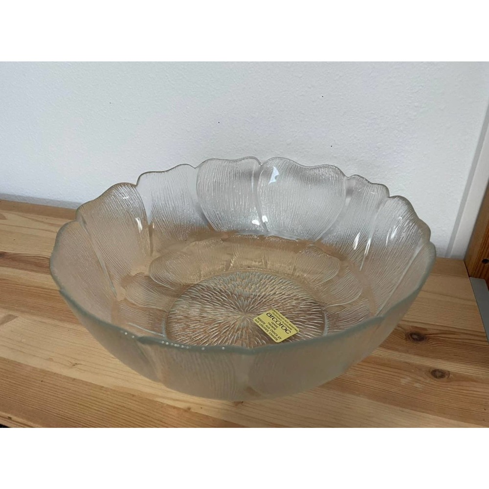 Vtg Arcoroc France FLEUR Bowl Clear Glass Large Serving Fruit Dish NWT
